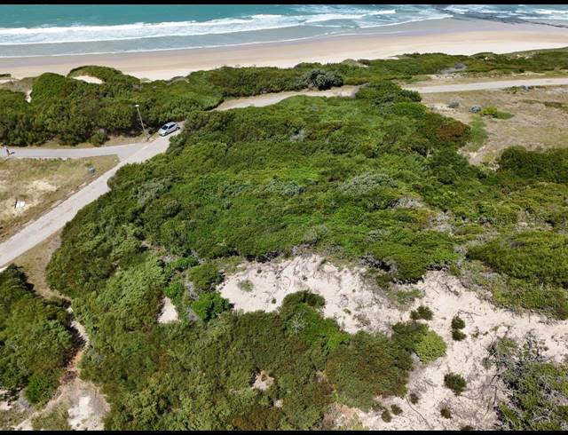 1,145M² VACANT LAND FOR SALE IN PARADISE BEACH